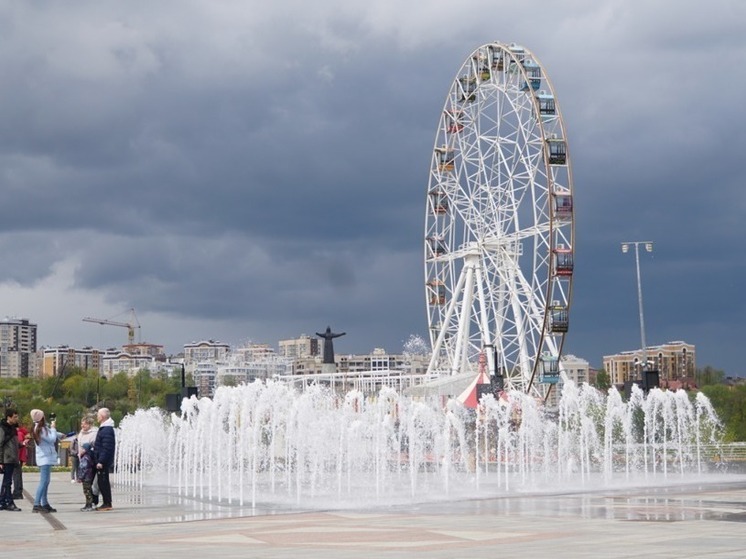 Фонтаны Чебоксар снова радуют горожан: открыт сезон водных шоу