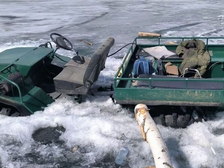 Двое рыбаков чуть не утонули в Усть-Илимском водохранилище