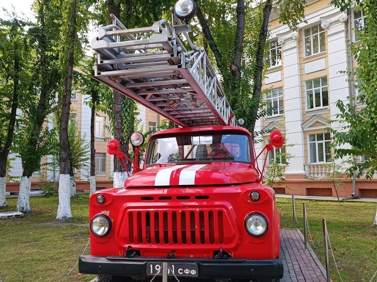 При пожаре в свердловской деревне Ложкина погиб человек