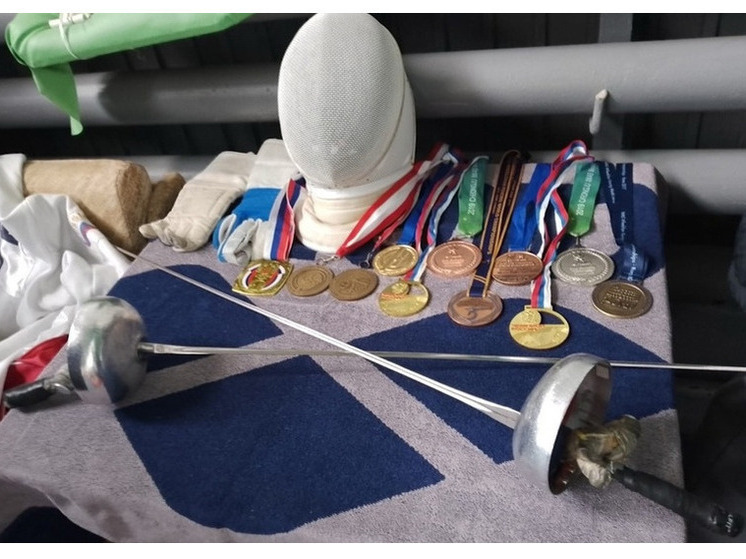Чемпион по фехтованию на колясках провел тренировку для череповецких школьников