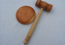 Председатель комитета Госдумы по труду, социальной политике и делам ветеранов Ярослав Нилов рассказал о подготовленном предложении внести изменения в закон "Об обращении лекарственных средств"