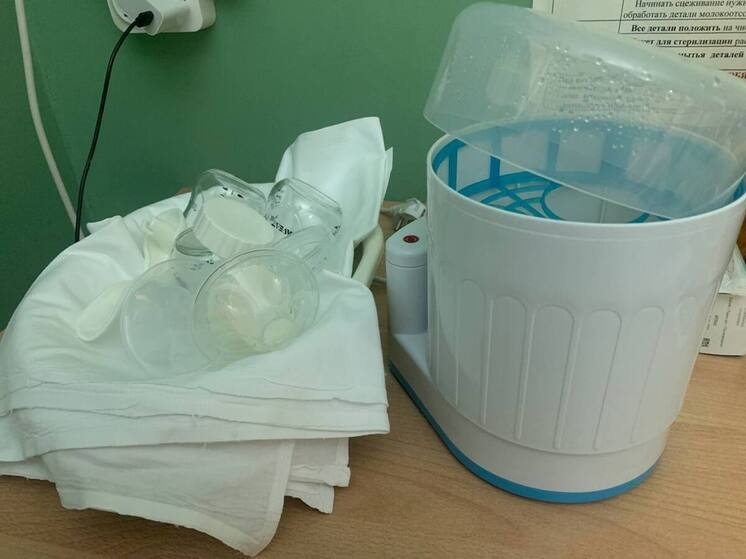 Более 670 миллионов рублей потратили в Петербурге на «коробки новорожденным»