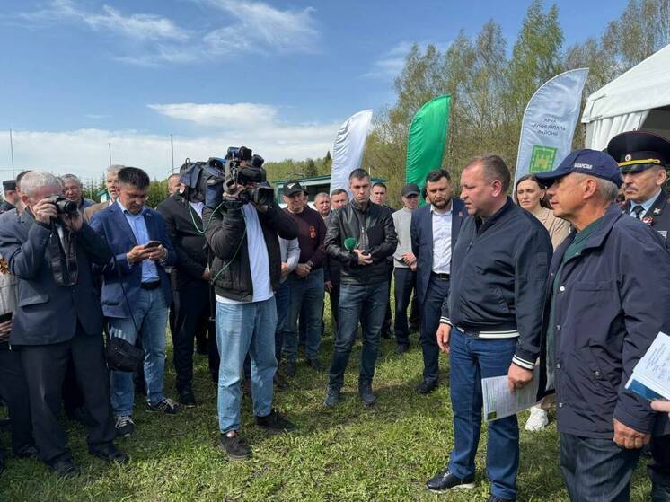 Раис Татарстана посетил Арский район