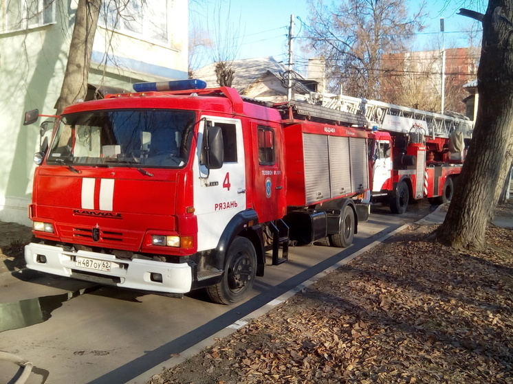 Мост не выдержал веса пожарной машины в Скопинском районе Рязанской области
