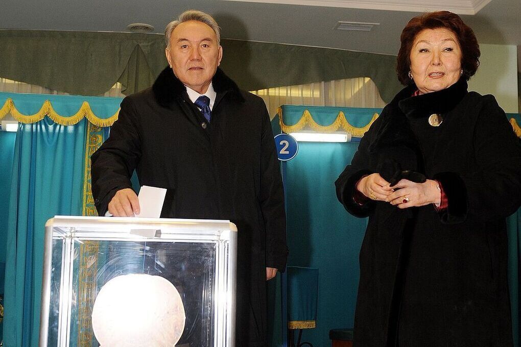 Стало известно о госпитализации первой жены экс-президента Казахстана Назарбаева