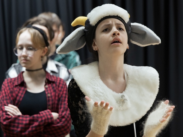 В НАО поставили спектакль «Старая сказка на новый лад»
