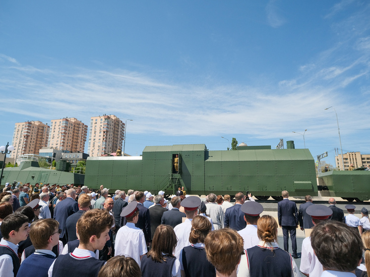 На набережной Волгограда открыли экспозицию «Бронепоезд войск НКВД»