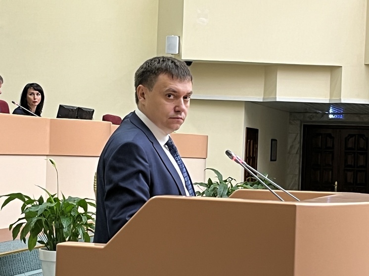Бывшего саратовского министра обвинили в растрате бюджетных средств