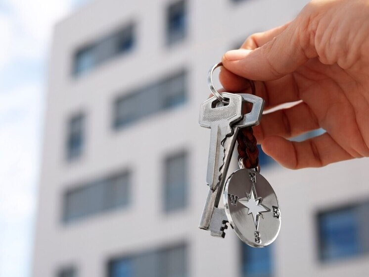 Здание с парковкой продают в центре Томска за 120 млн рублей