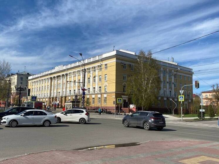 Известный алтайский врач в суде оспорил увольнение из АГМУ и вернулся на работу