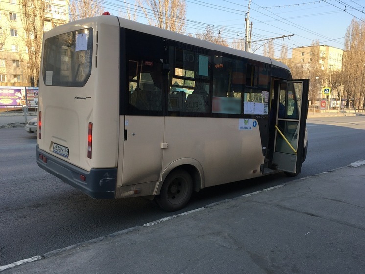 В Саратове прекратили работу 10-рублевые автобусы и маршрутки