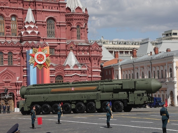 Сенатор Климов: в случае провокации Киева 9 Мая европейцам стоит «молиться Богу»