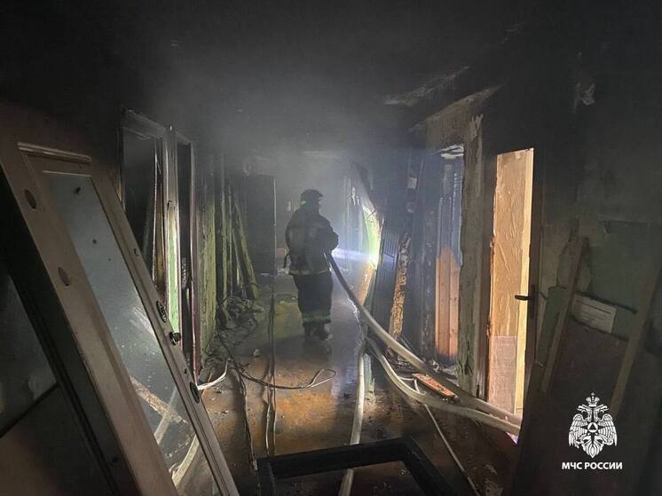 Сочинские спасатели потушили пожар в многоквартирном доме