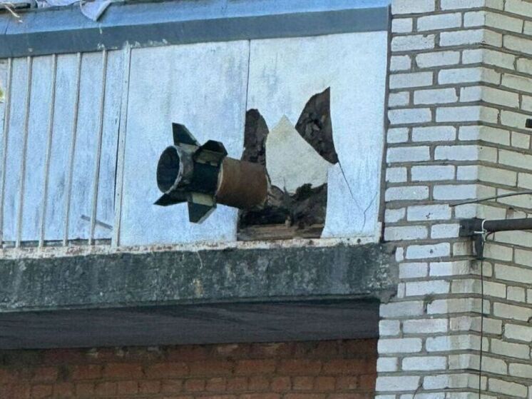 Обломок ракеты в обшивке балкона дома в Подольске оказался не опасным