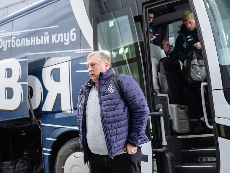 И. Осинькин попал в число кандидатов на звание лучшего тренера РПЛ в апреле