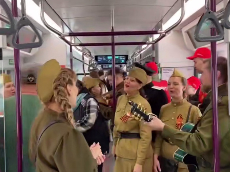 «Электропоезд Победы» прибыл из Балашихи на Белорусский вокзал