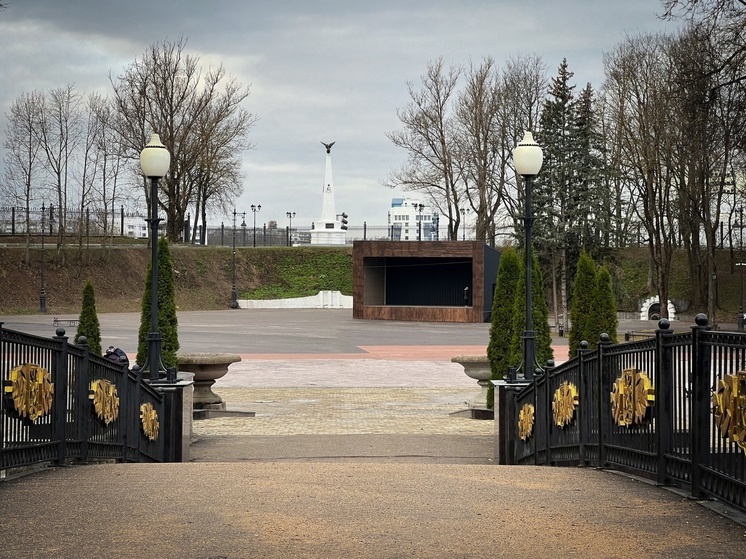 На обновленном Массовом поле в Смоленске готовится праздничная программа