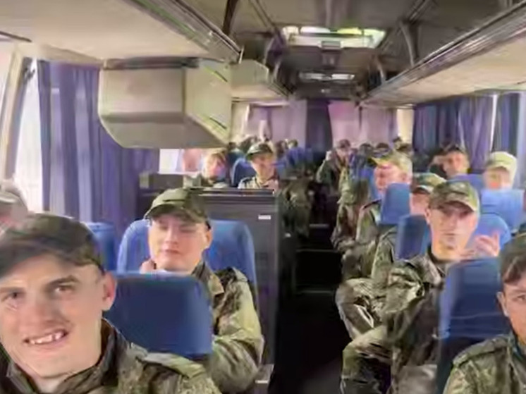 Трое уроженцев Бурятии вернулись домой из плена ВСУ