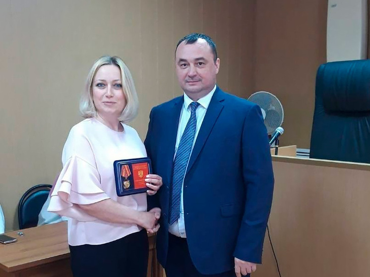 В Тамбове состоялось торжественное награждение судьи знаком отличия «За усердие»