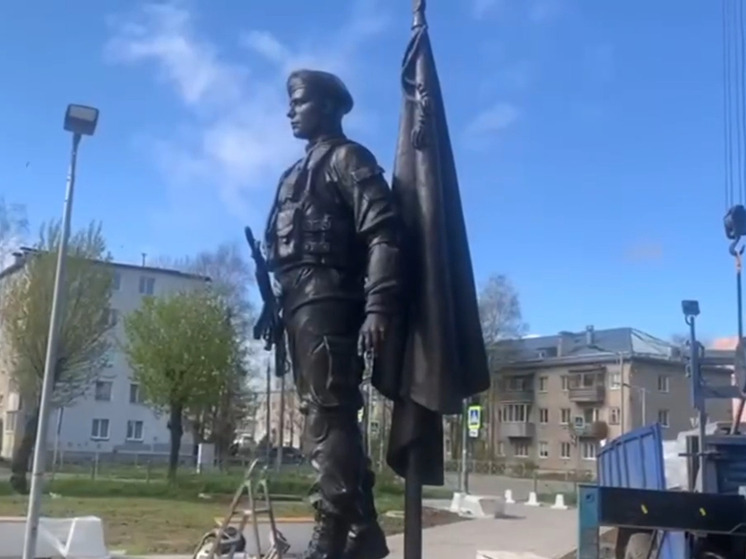 В Тутаеве установили памятник Защитнику Отечества