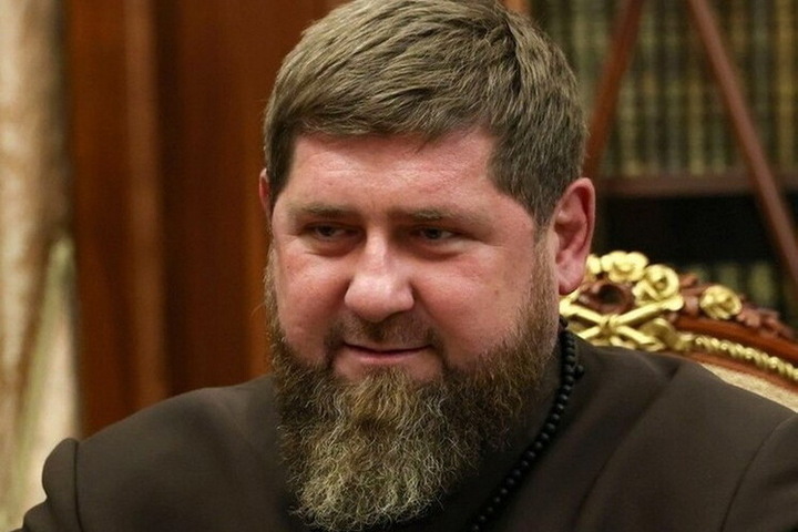 "Полностью подчиняется Путину. И правильно.": политолог Сергей Марков объяснил смысл слов Рамзана Кадырова об отставке