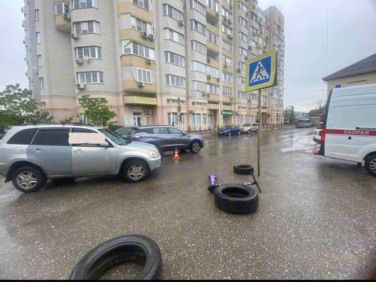 В Астрахани водитель сбил двух детей на дороге