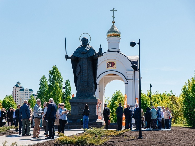 В Липецке открыли часовню в Молодежном парке: место силы и памяти