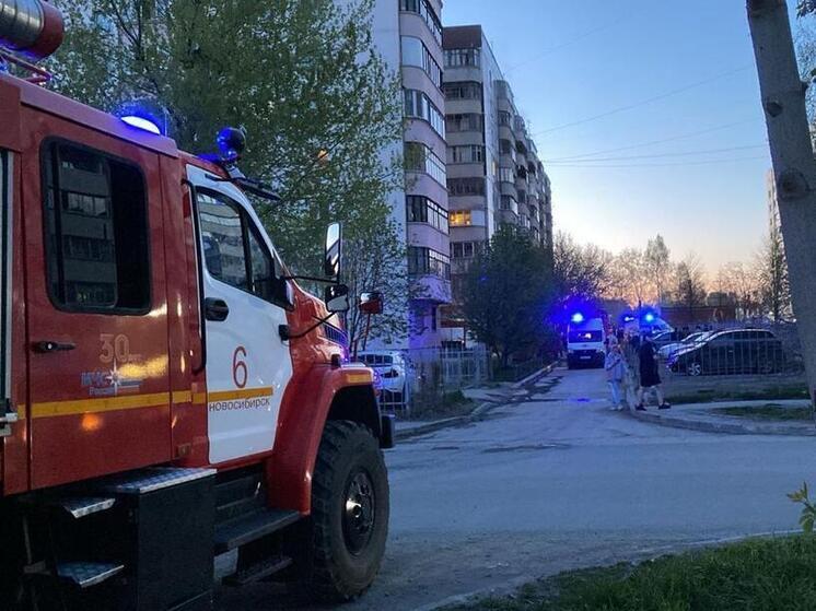 В Новосибирске в пожаре на Загоре погибла женщина