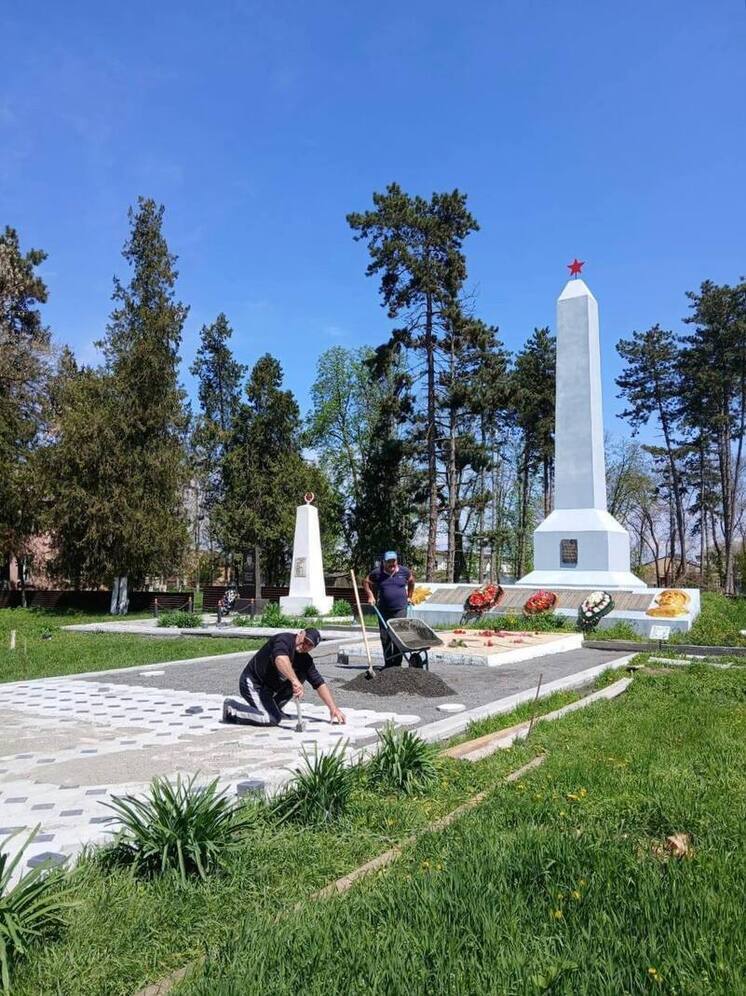 В Кировском районе Осетии завершились работы по благоустройству мемориалов