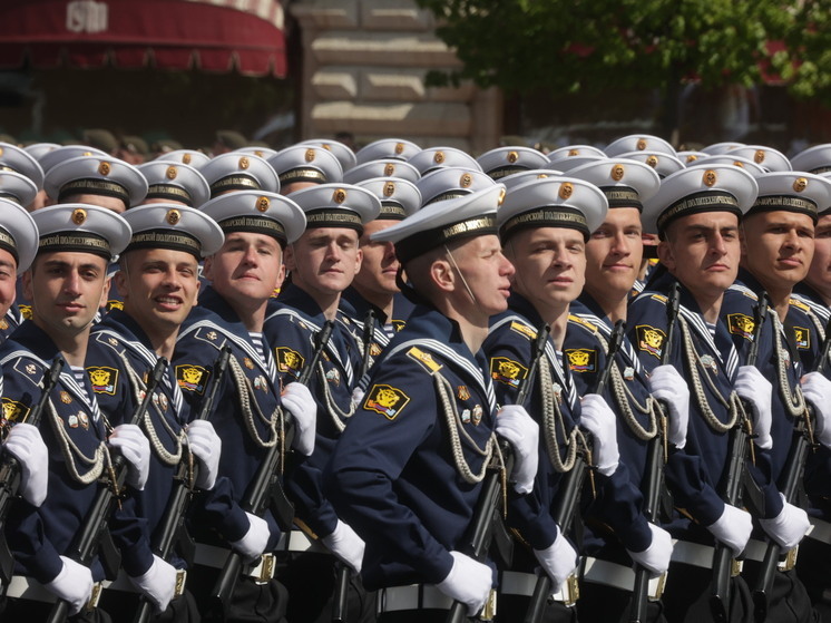 Украина опять решила поугрожать иностранным государствам, которые намерены принять участие в параде на Красной площади в Москве