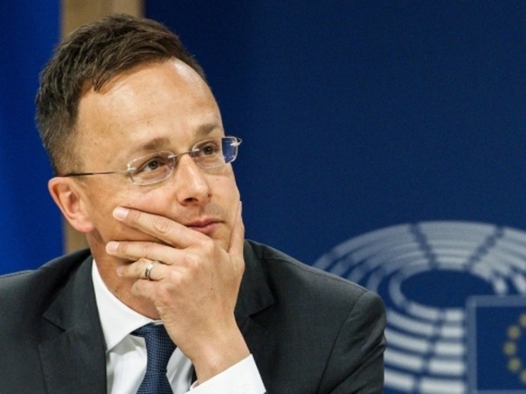 Сийярто: Венгрия выступила против плана ЕК по отказу от газа из РФ к 2027 году