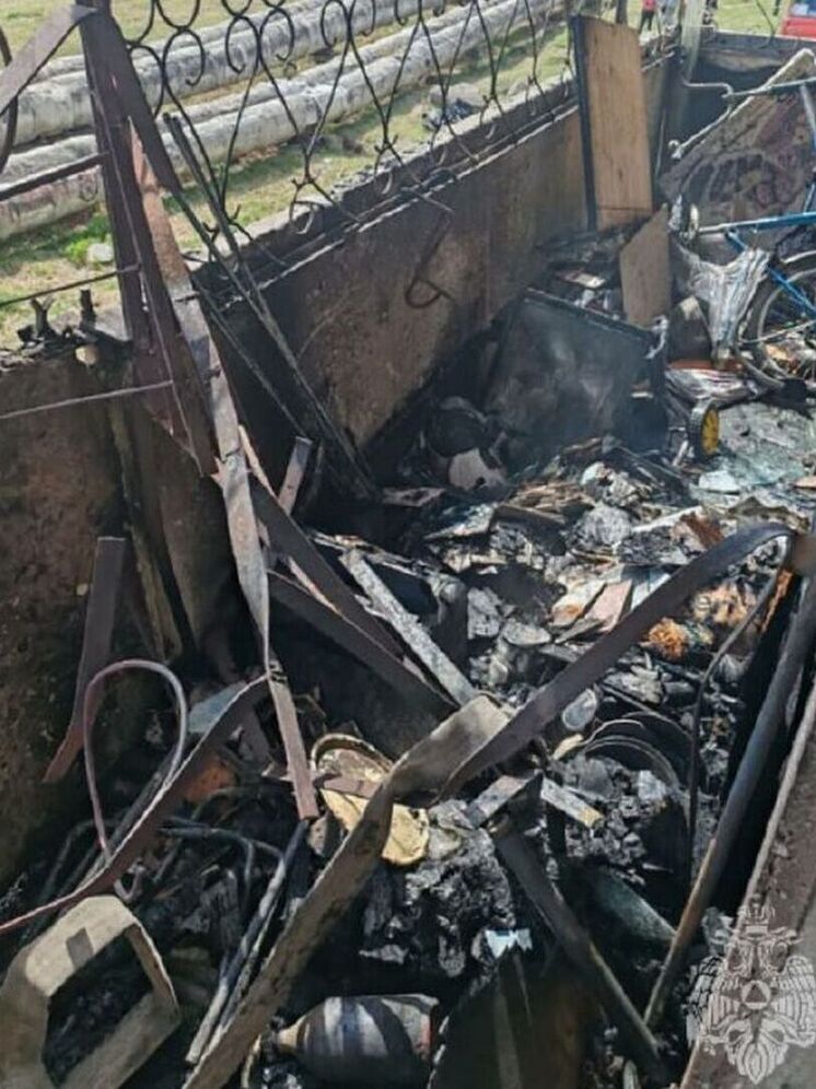 В Ангарске из-за чужого окурка горели два балкона