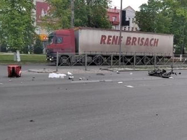 После ДТП на Московском проспекте в Брянске водитель электровелосипеда попал в реанимацию