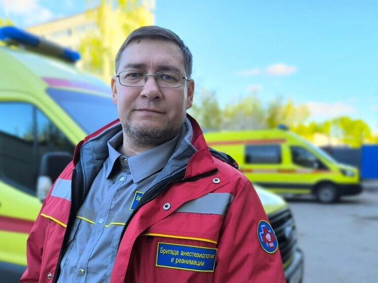 С началом мая выросло число вызовов скорой помощи из-за падений с высоты