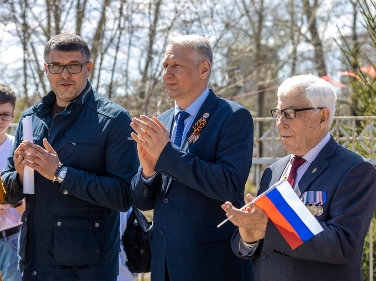 17-метровый флагшток появился в Свердловском округе Иркутска
