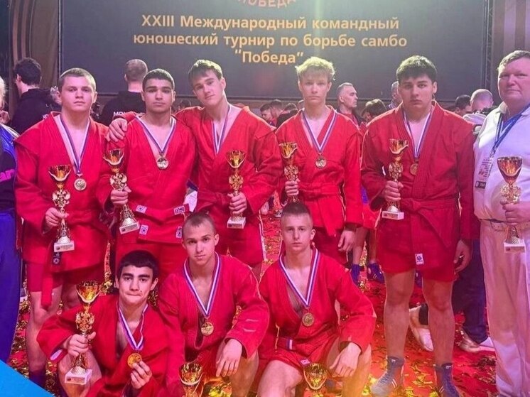 Спортсмены из ДНР выступили на международном турнире по самбо "Победа"