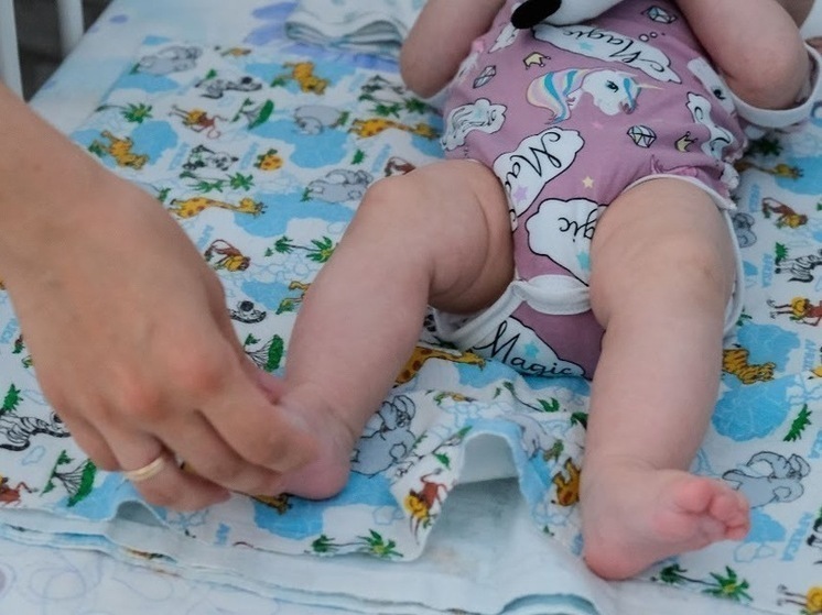 В Астраханской области в апреле родились 674 ребенка