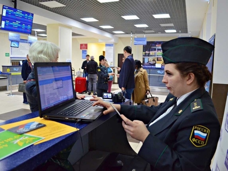 Более 200 тысяч нижегородцев не могут выехать за границу из-за долгов