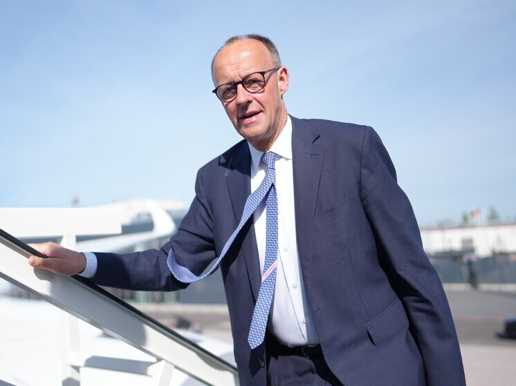 Berliner Zeitung призвала Мерца приехать 9 мая в Москву