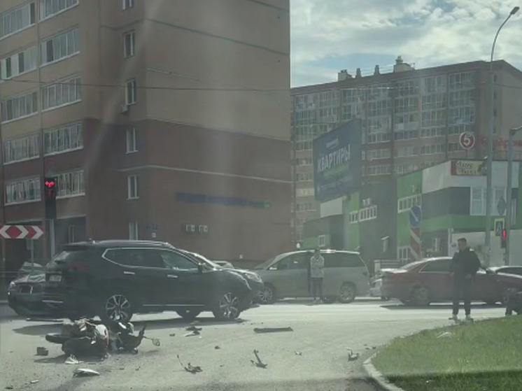 В Новосибирске произошло очередное ДТП с участием мотоцикла