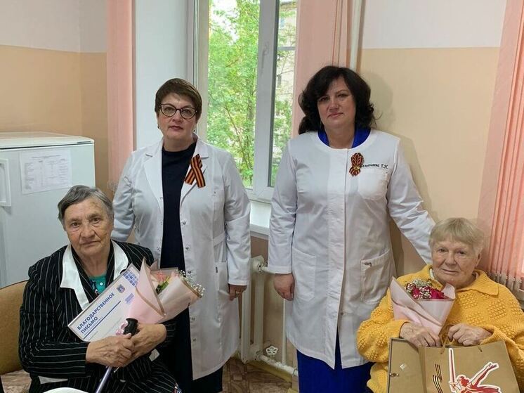 С Днём Победы поздравили находящихся на лечении в тамбовском госпитале ветеранов