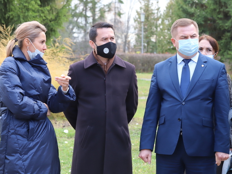 Вице-премьеры Краснов и Степанов освобождаются от своих должностей