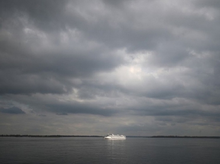 Ливни с грозой и штормовым ветром обрушатся на Волгоградскую область