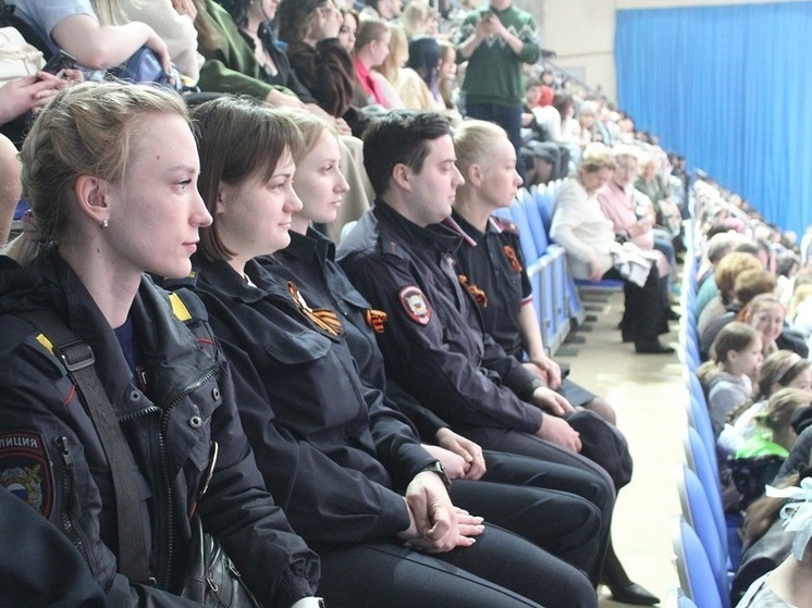 Молодые сотрудники полиции Серпухова посетили театрализованное мероприятие, посвященное 80-летию Победы