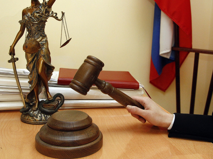 Суд оштрафовал актера Артура Смольянинова* за неуплату штрафа