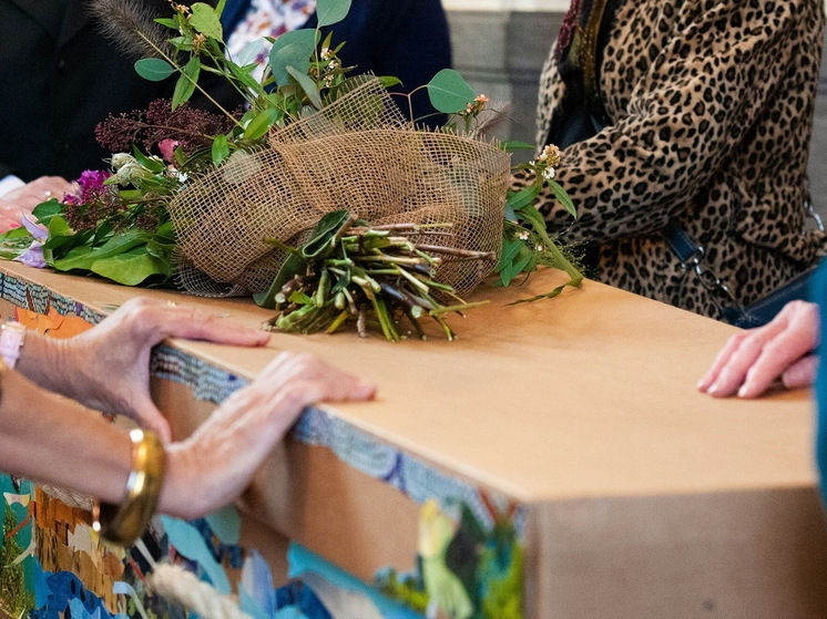 Сигнал из-под земли: для чего был изобретен безопасный гроб