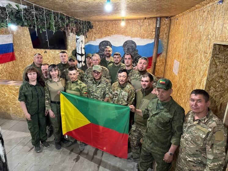 Осипов на СВО поздравил забайкальских бойцов с наступающим Днём Победы
