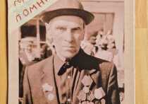 9 мая столица Германии в одиннадцатый раз станет центром особого, трепетного шествия памяти — акции «Бессмертный полк». В этот день потомки фронтовиков и тружеников тыла снова пройдут колонной по улицам немецкой столицы, неся портреты тех, кто 80 лет назад остановил нацизм и подарил Европе мир. О том, как город готовится к мероприятию, с какими трудностями сталкиваются организаторы наша редакция побеседовала с координатором акции в Берлине Яной Заугаровой. Новости Германии по-русски