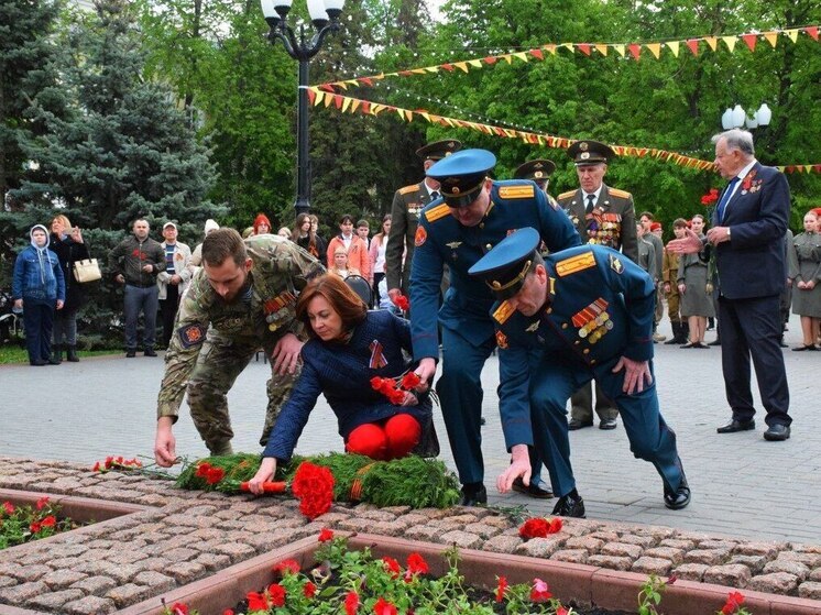 В Тамбове почтили память дважды Героя Советского Союза Василия Петрова