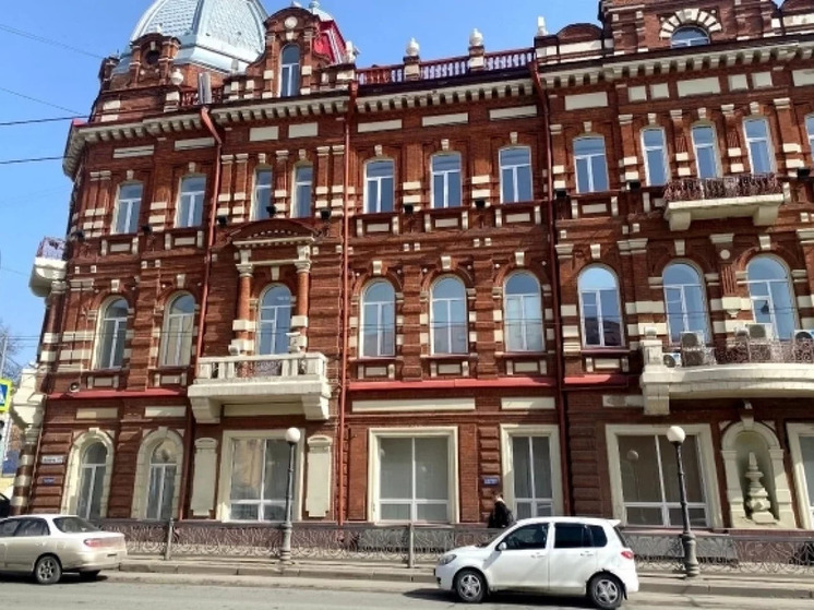 Власти Томска рассказали, когда отремонтируют плитку в Губернаторском квартале
